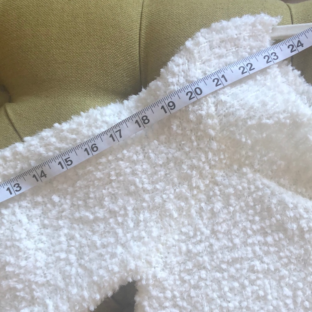 NWT Windsor Fluffy Plush White Sweater For Women-Warm and Magical Look I M - Picture 12 of 15